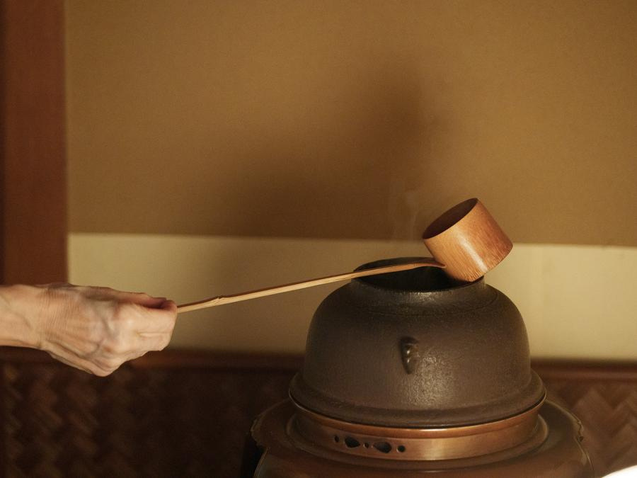 柄杓を掛ける